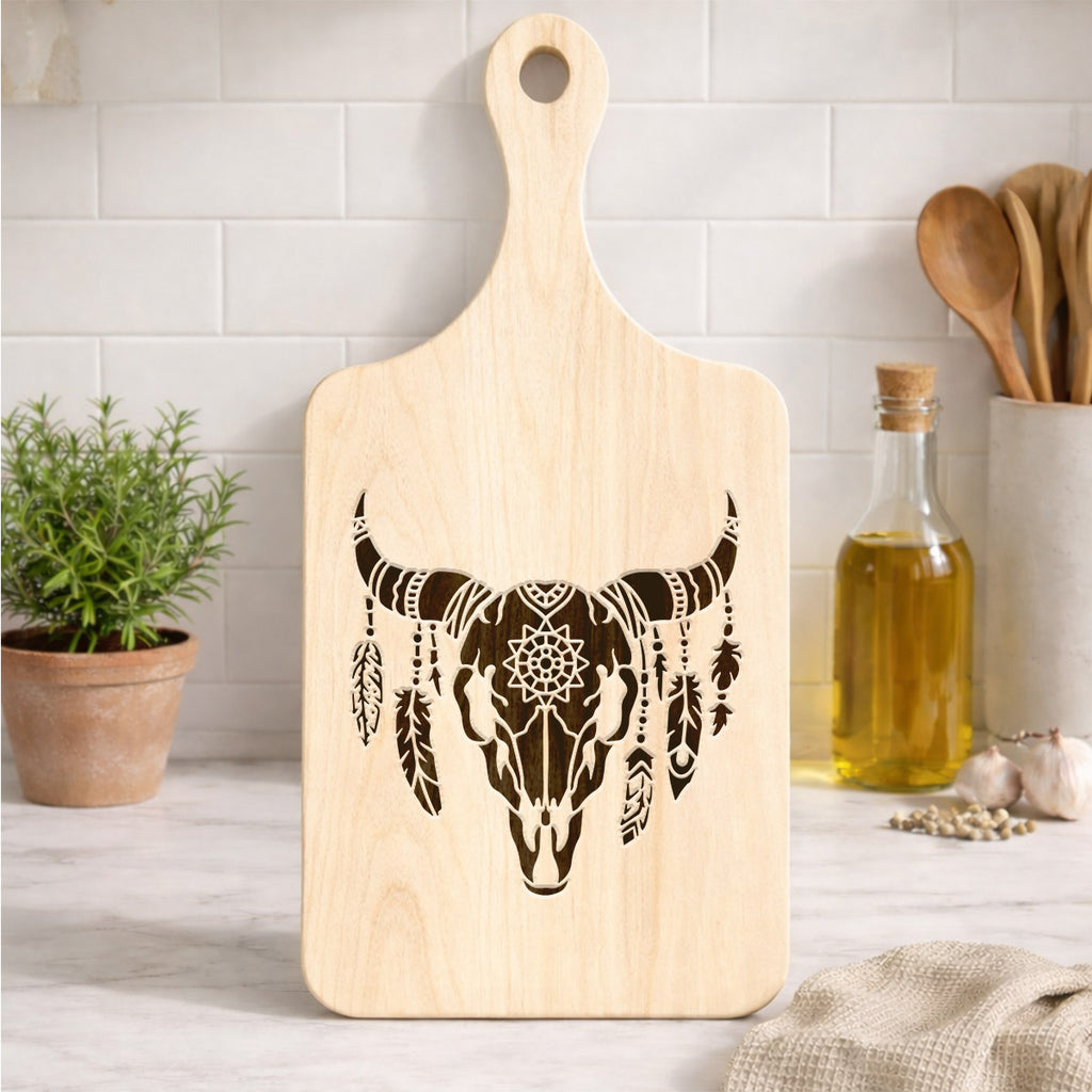 2HKKZB07M8 Bison Native American Light-colored Cutting Board