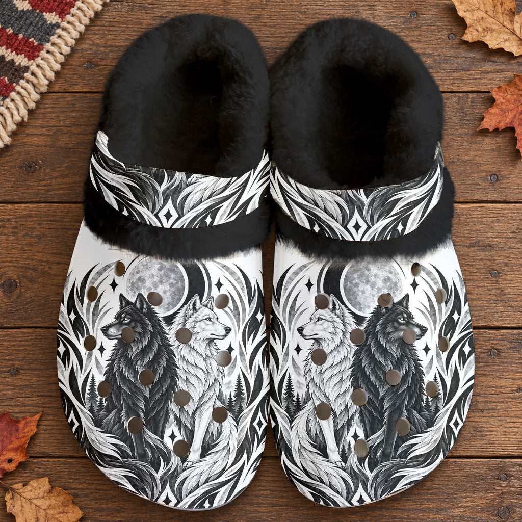 Couple Wolf Moon Native American-Inspired Classic Clogs with Fleece Shoes BSm046
