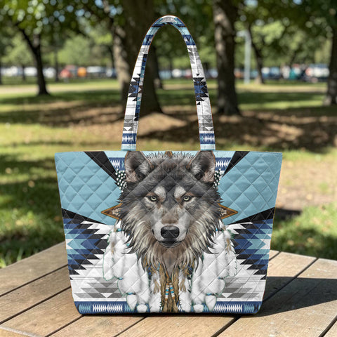 GB-HW0011436 Wolf Native American Quilted Shoulder Tote Bag