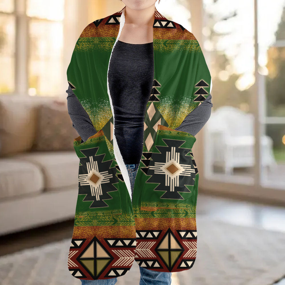 GB-NAT0001 Native American Fleece Pocket Scarf