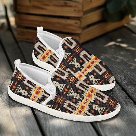 GB-NAT00062-01  Pattern Native American Flat Mesh Shoes