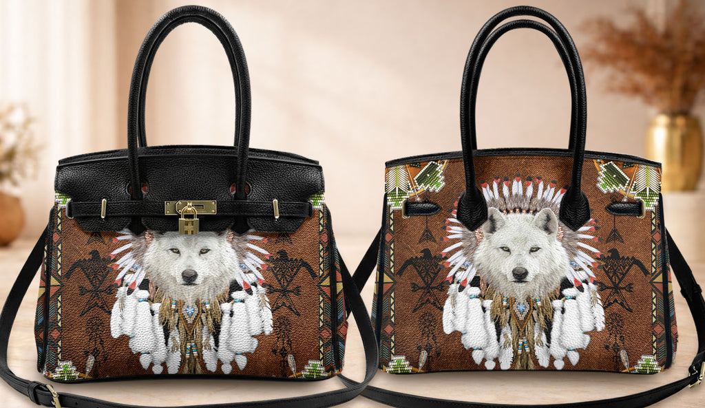 GB-NAT00745 Wolf Native American Women Handbag