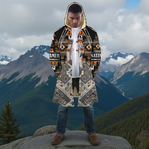 HD251117M07 Feather Native American Cloak