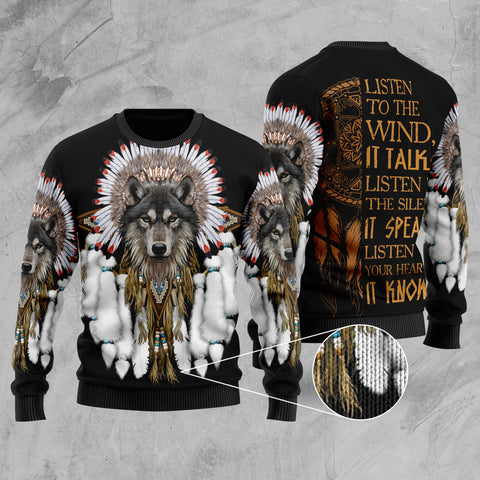 GB-NAT00446 Wolf With Feather Headdress Sweater