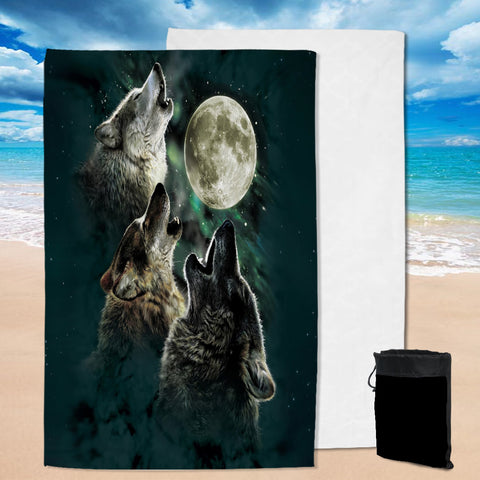GB-NAT00223	Howling Wolves Under Moonlight Pool Beach Towel