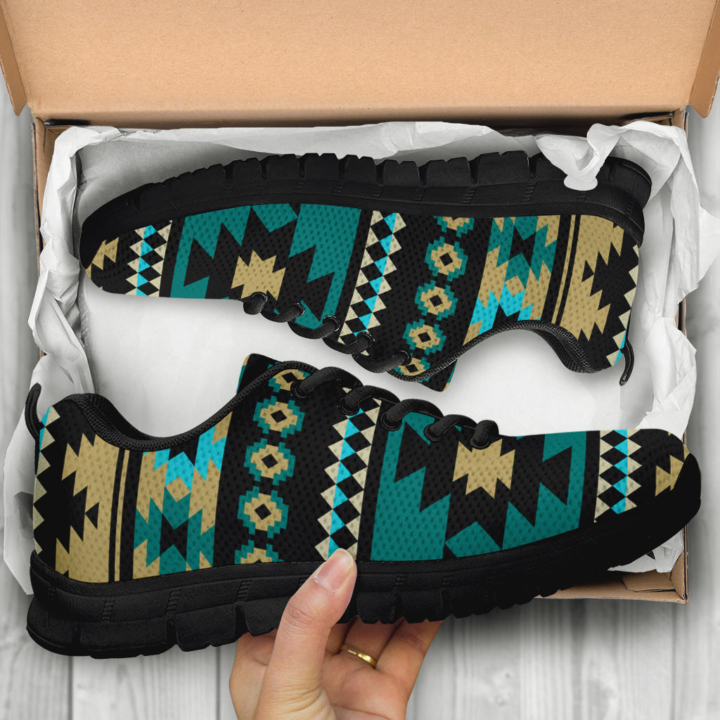GB-NAT00509 Green Ethnic Aztec Pattern Sneaker