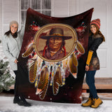 Powwow Store gb nat00353 chief dream catcher red galaxy blanket