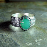 Retro Bohemian Style Width Ring Inlaid Oval Green Stone Ring